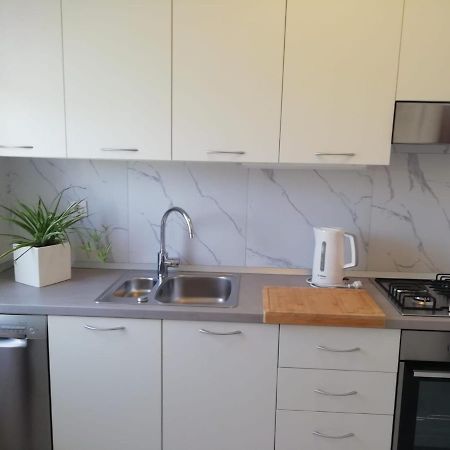 Apartment DUBA Betina  Buitenkant foto