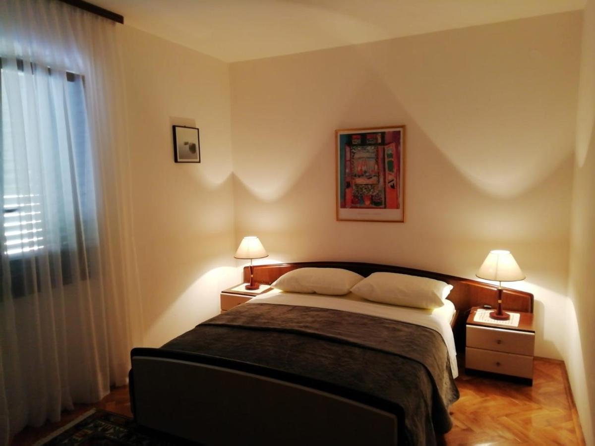 Apartment DUBA Betina  Buitenkant foto